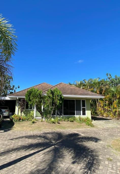 Sunset Palms & Villa Management Ltd Richmond Exterior photo